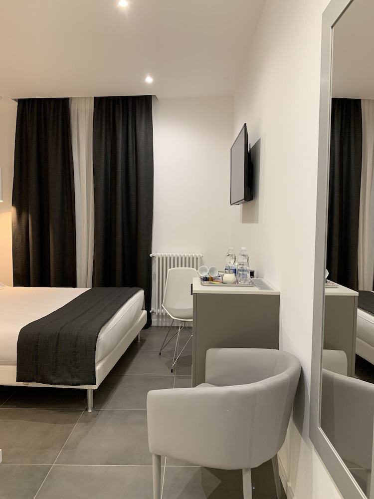 Aparthotel Bossi 25/61
