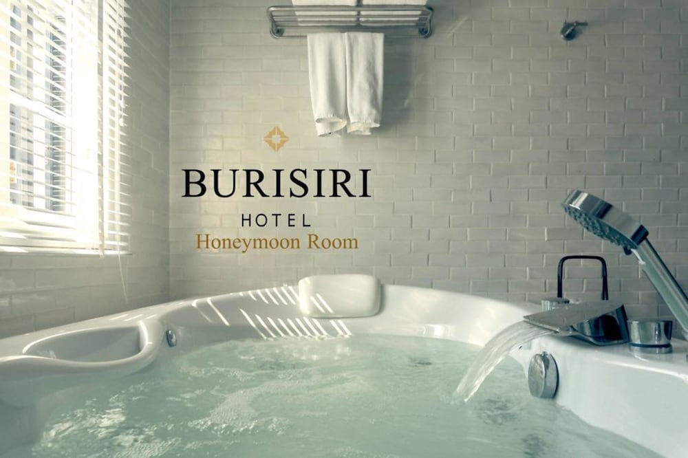 Buri Siri Hotel 30/71