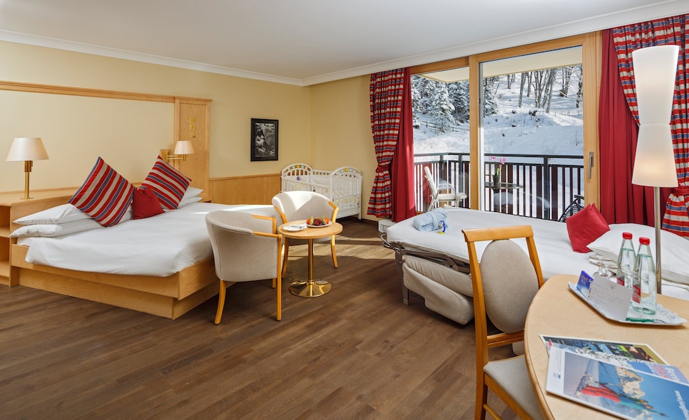 Family, 2 Trundle Beds, Forest View, No Balcony