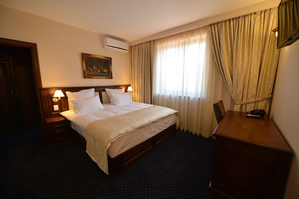 Noblesse Boutique Hotel 25/57