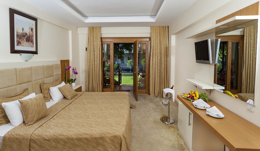 Club Hotel Belpinar 17/50