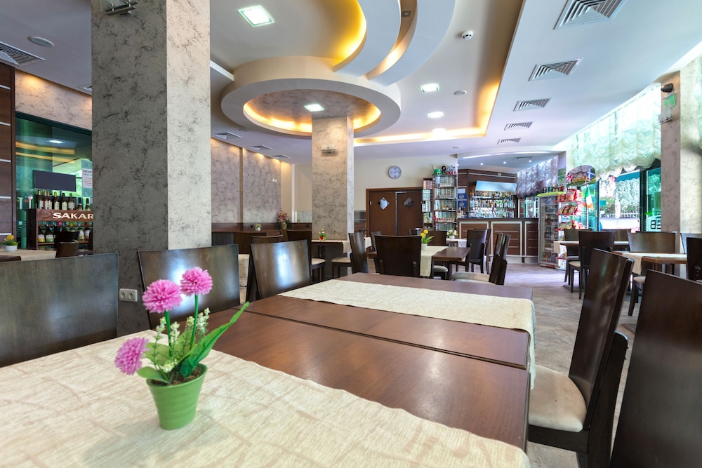 Hotel L&B Sunny Beach 10/50