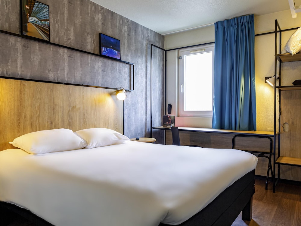 Ibis Tours Sud 16/67