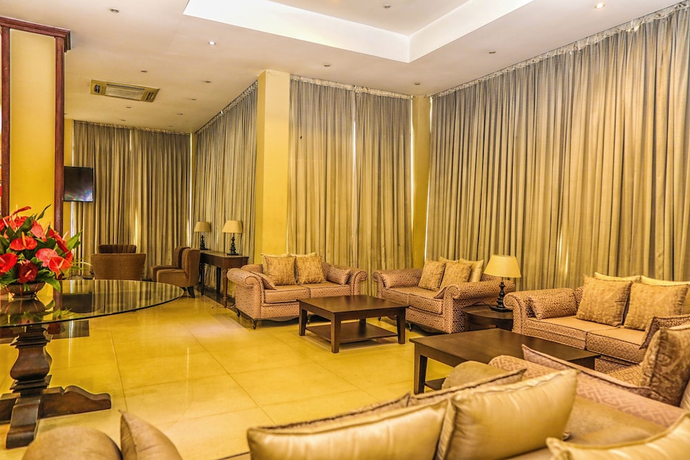 Oak Ray Regency Hotel 23/40