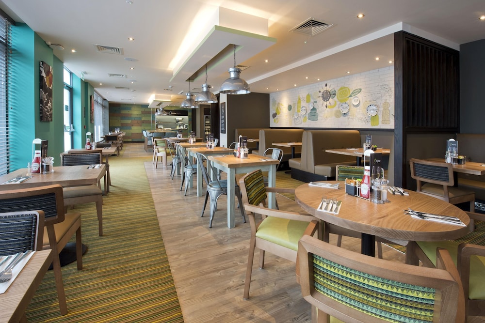 Premier Inn Buxton hotel 38/57