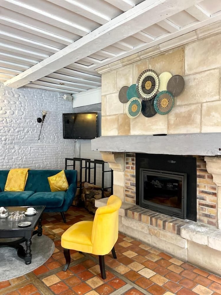 HOTEL LE CLOS DEAUVILLE SAINT-GATIEN 49/57