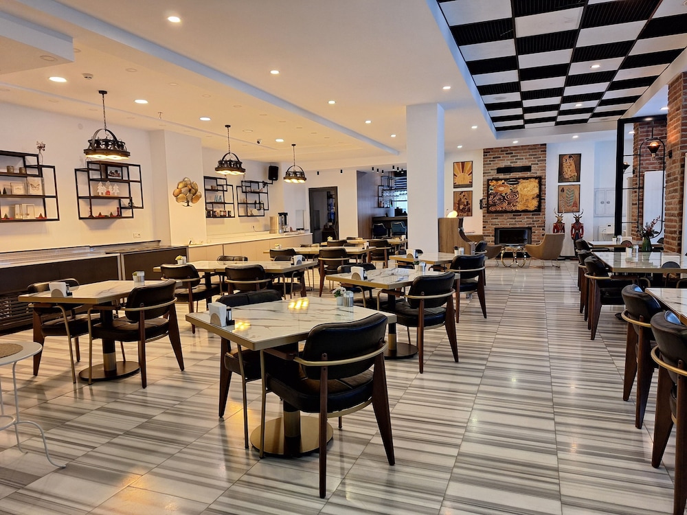 N'Ala Otel 24/36