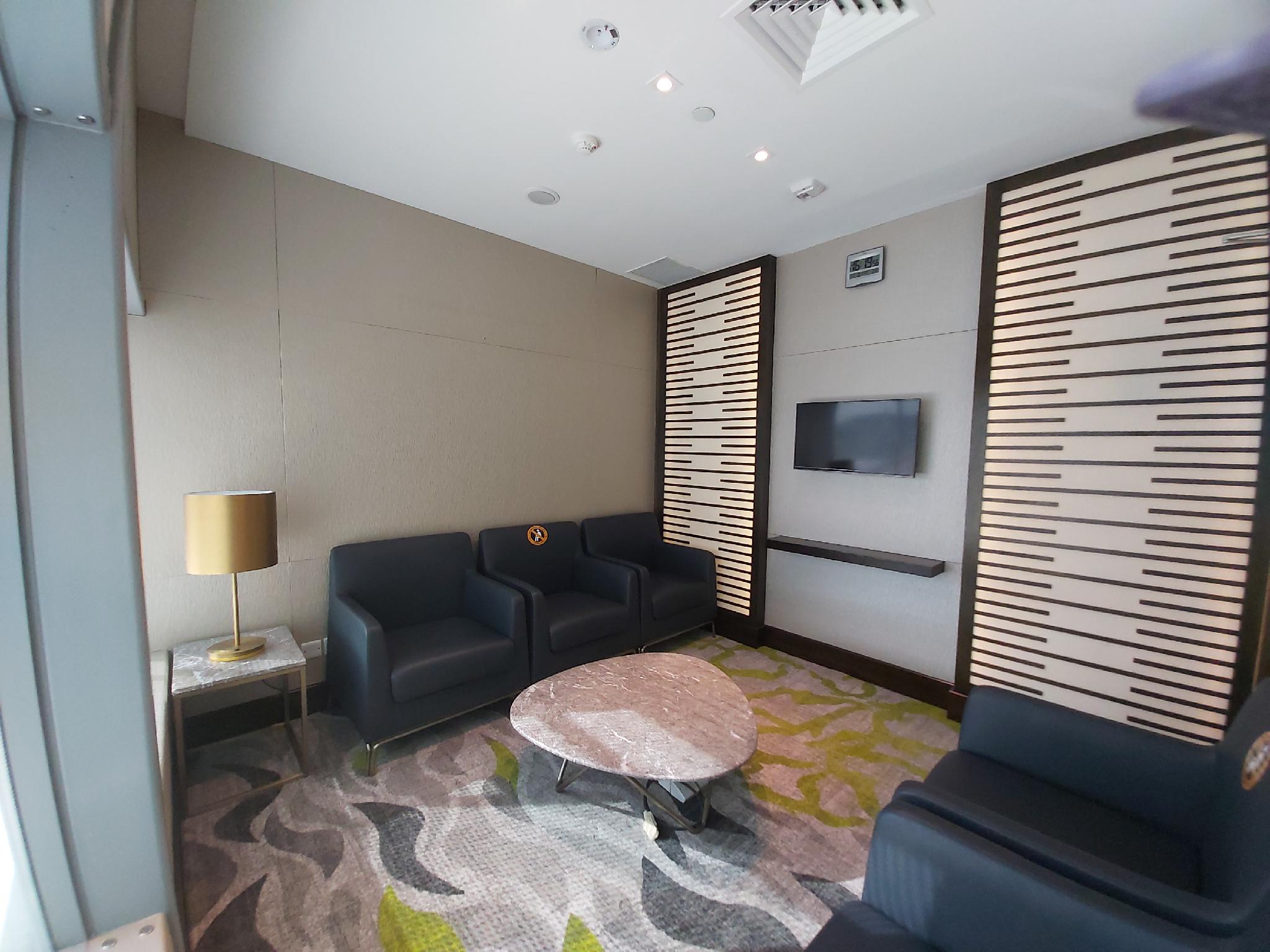 Ambassador Transit Lounge Singapore T3 26/39