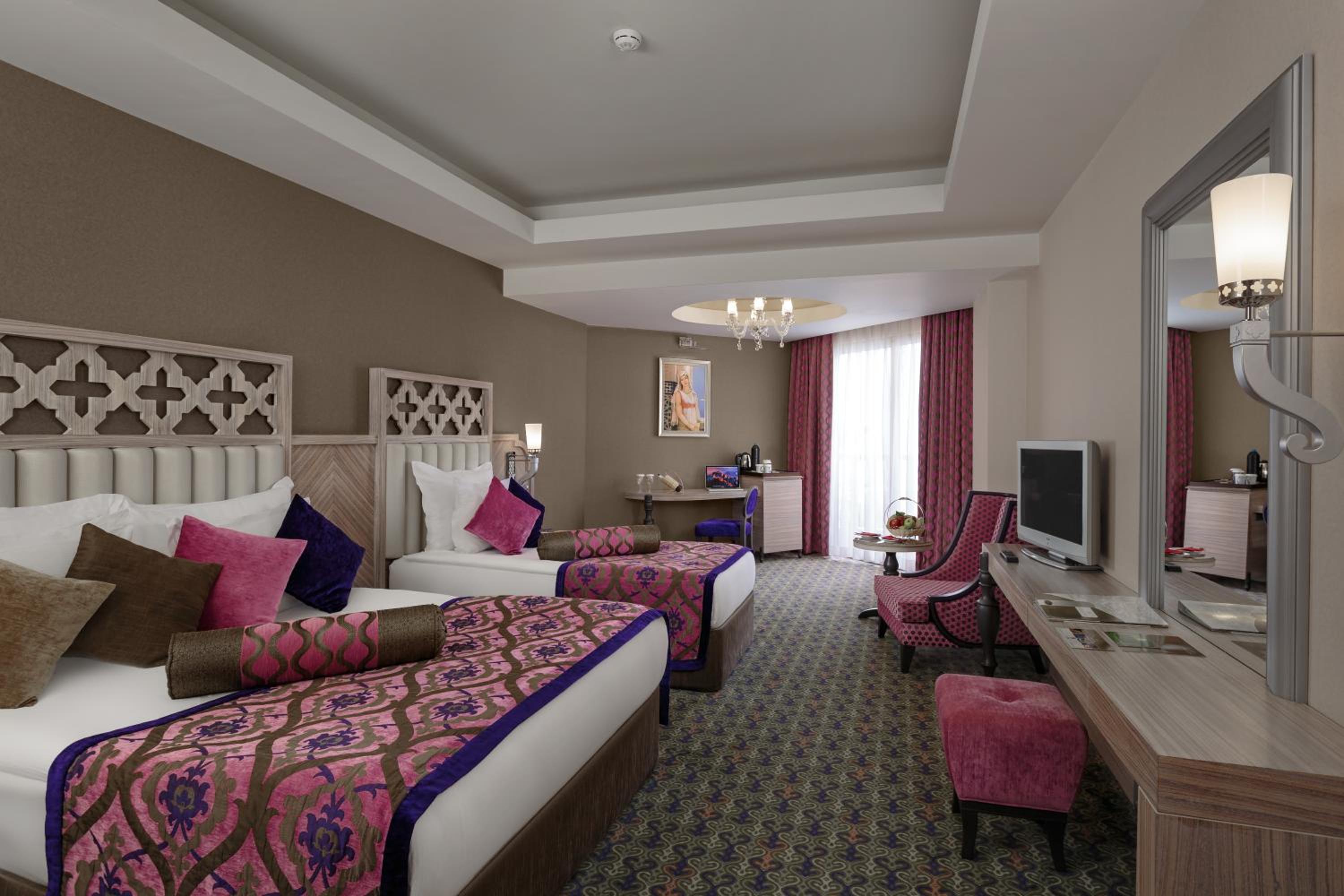 غرفة قياسية، Royal Alhambra Palace 4/6