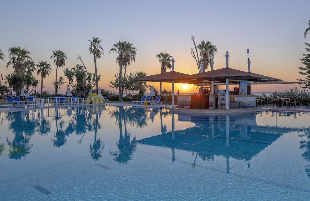Armas Labada Hotel 6/71