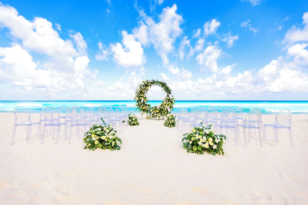 The Royal Sands All Inclusive Resort & Spa 74/75