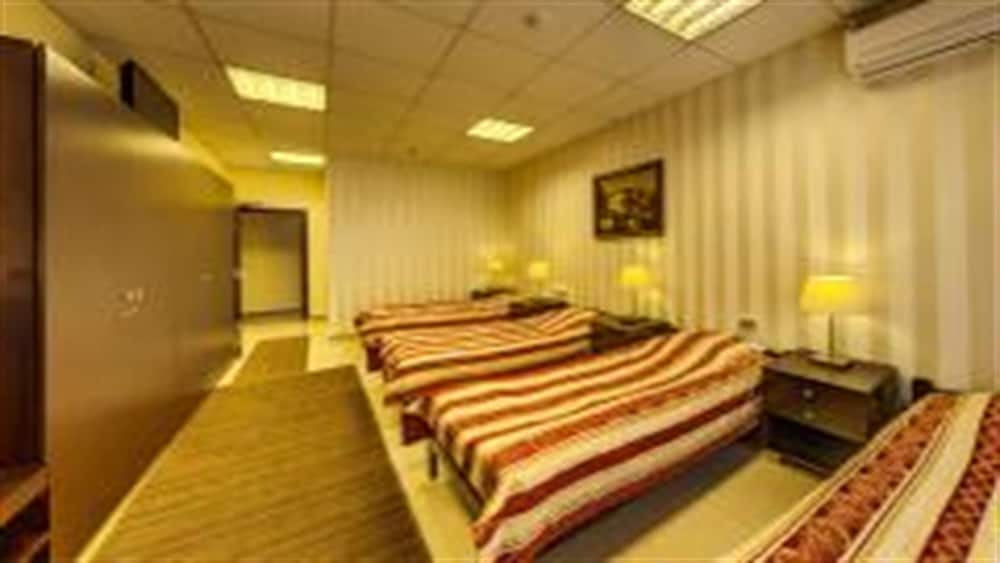 Hotel Cheap 22/34