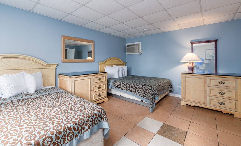 Hotel Charlee Villas By The Beach 18/62