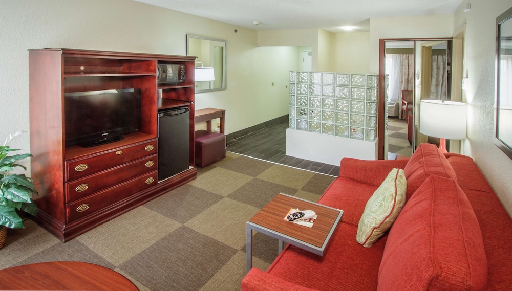 Hampton Inn South Haven 28/44