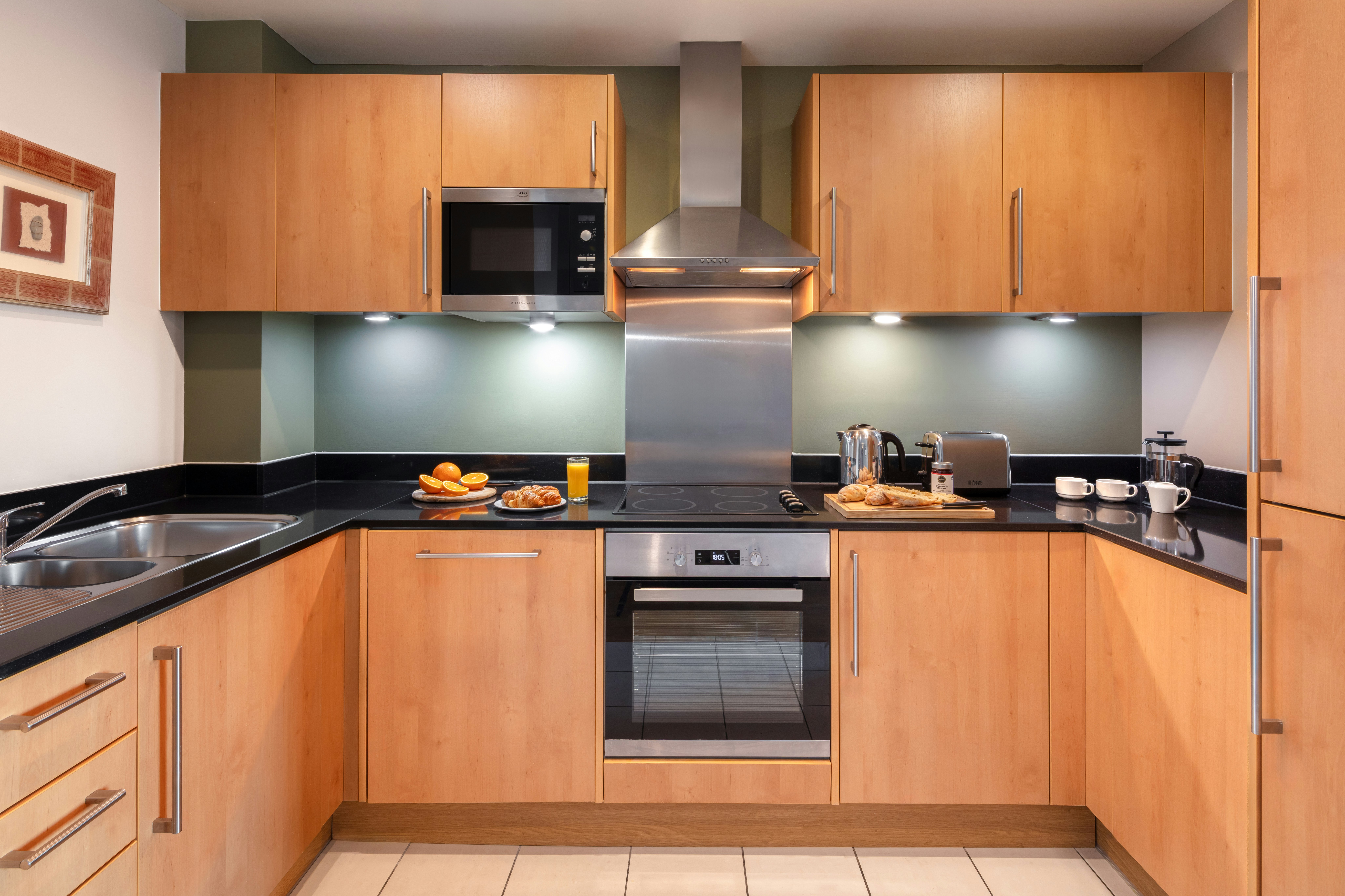 Marlin Apartments Empire Square 22/26