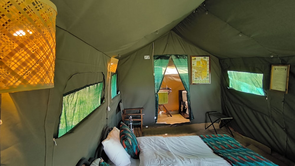 Kananga Special Tented Camp 11/50