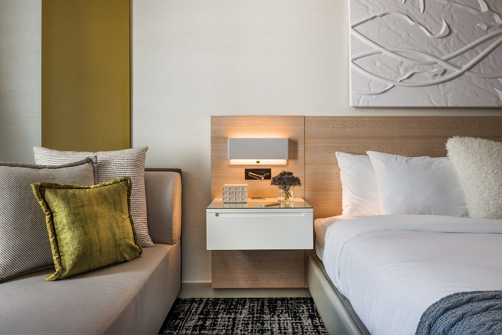 Hotel Zero Degrees Danbury 12/37