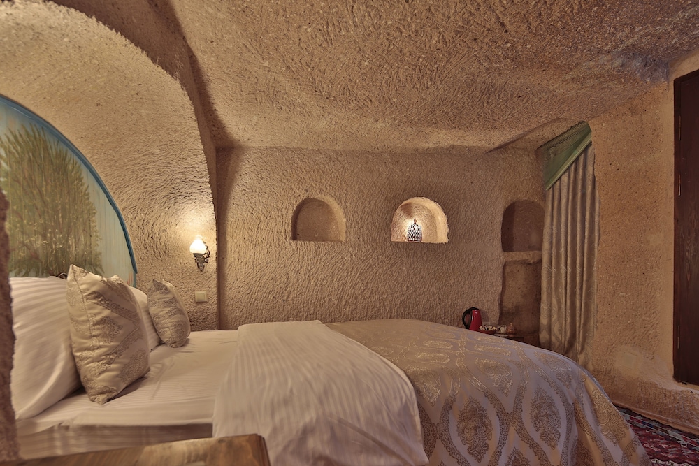 Three Doors Cappadocia 10/27