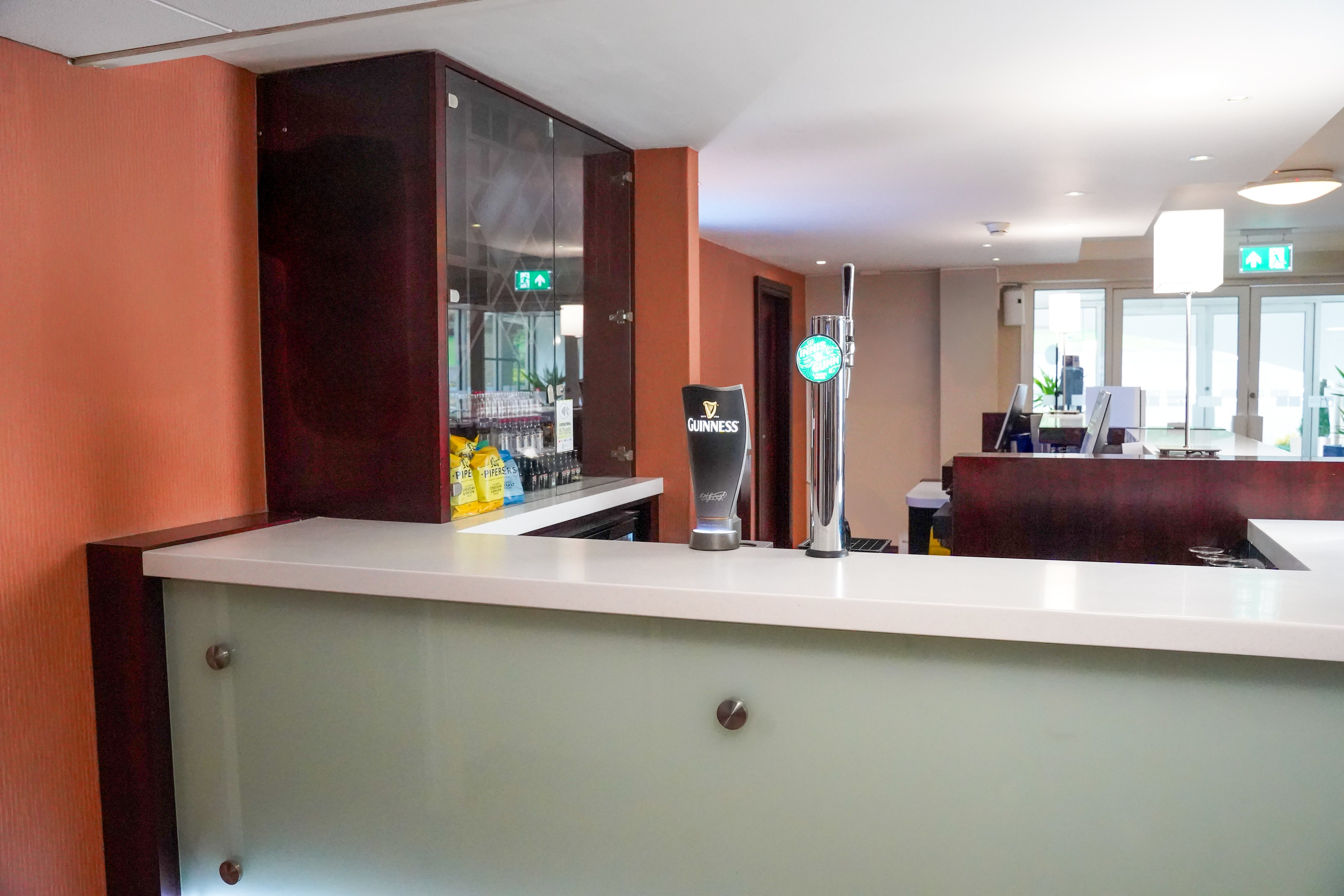 Holiday Inn Express Glenrothes 8/70