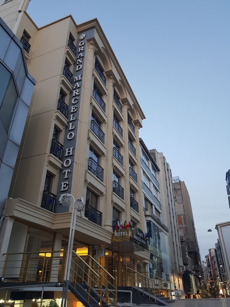 Grand Marcello Hotel & SPA 6/90