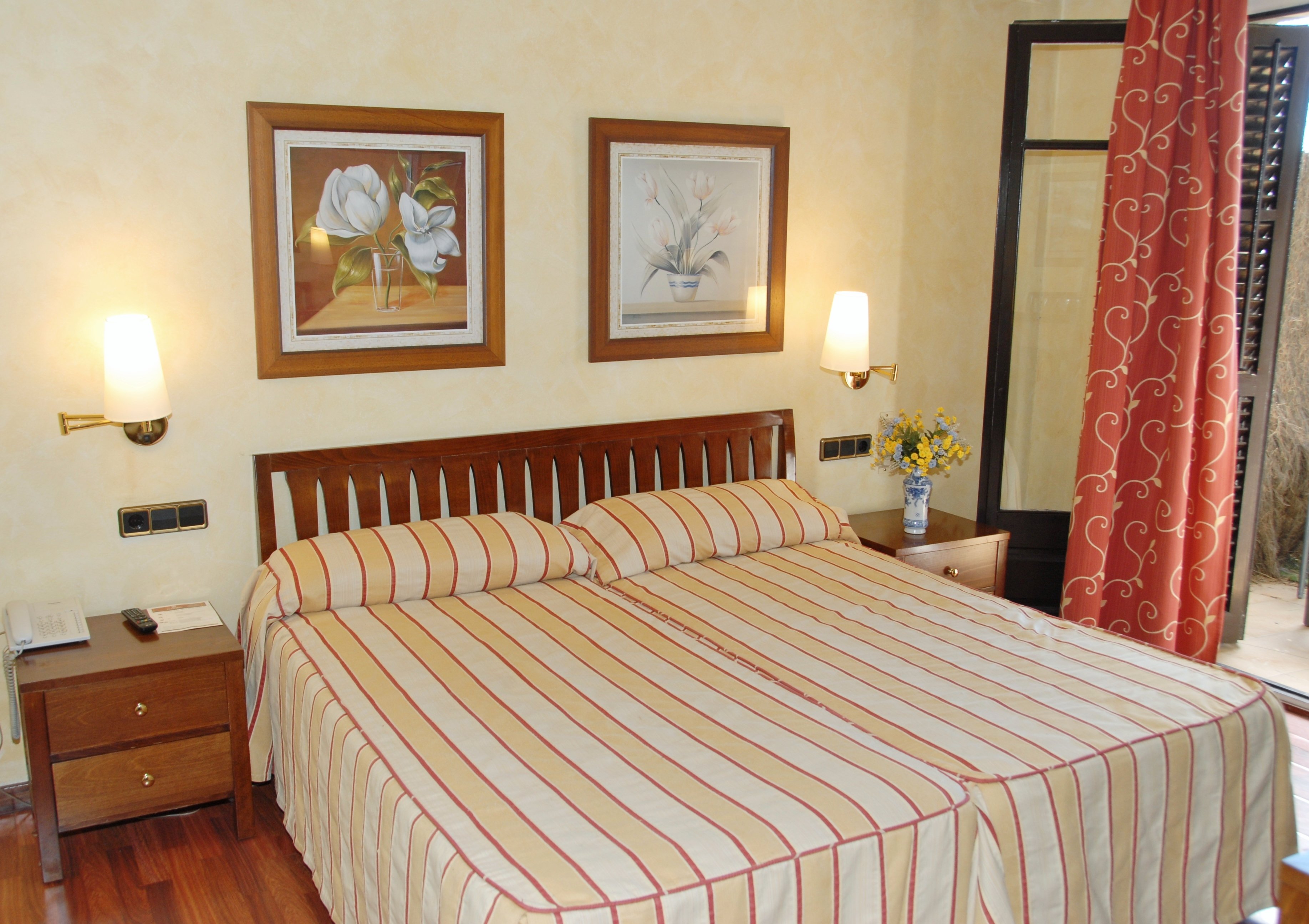 Hotel El Castell 10/48