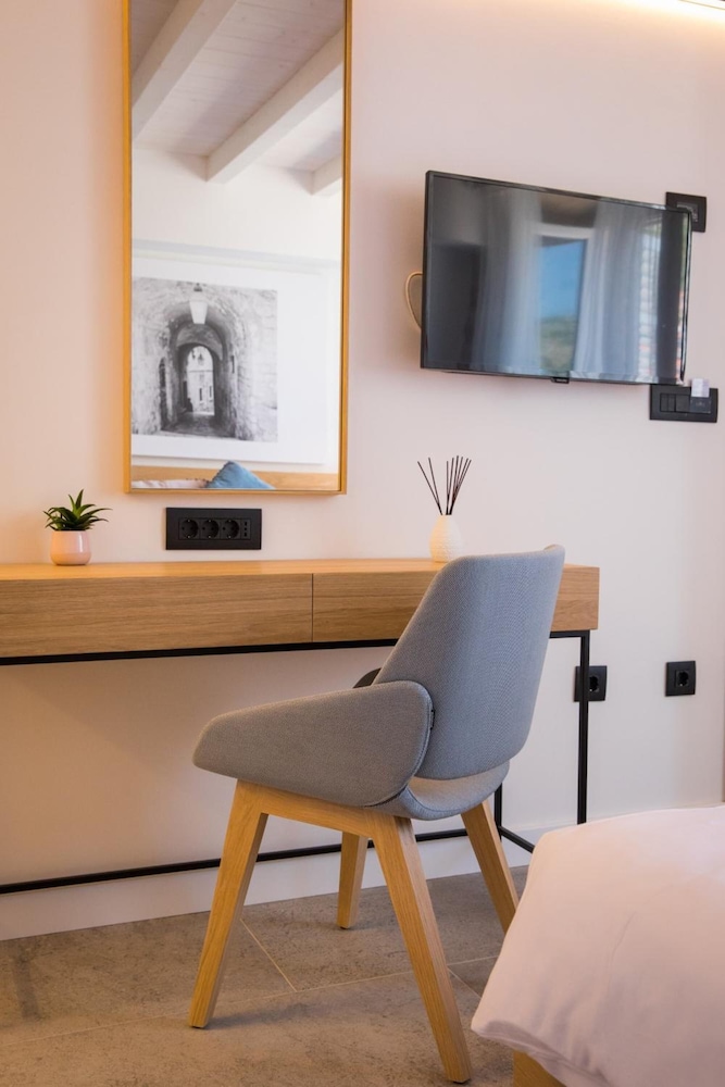 Bova Luxury Rooms 23/36