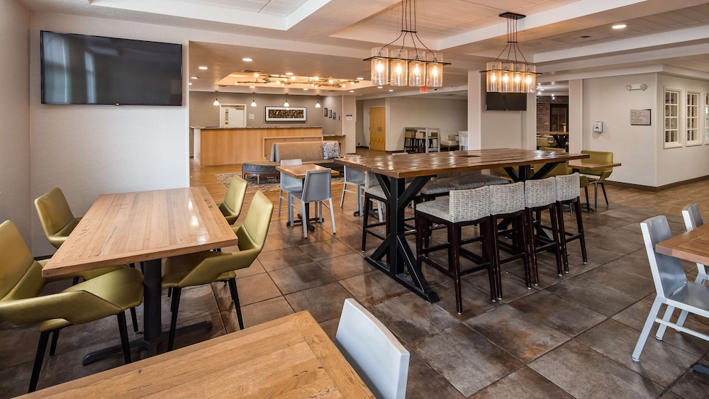 Best Western Plus Grant Creek Inn 33/40