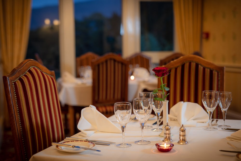 Glengarry Castle Hotel 30/42