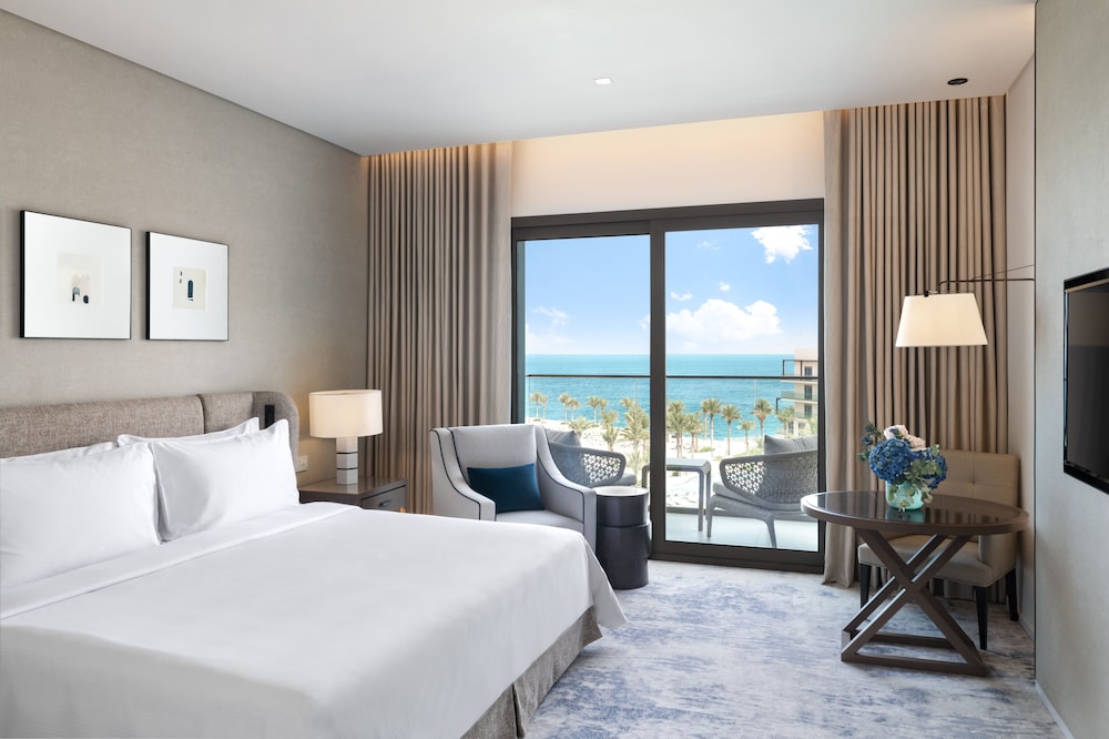 Deluxe, King Bed, Ocean View