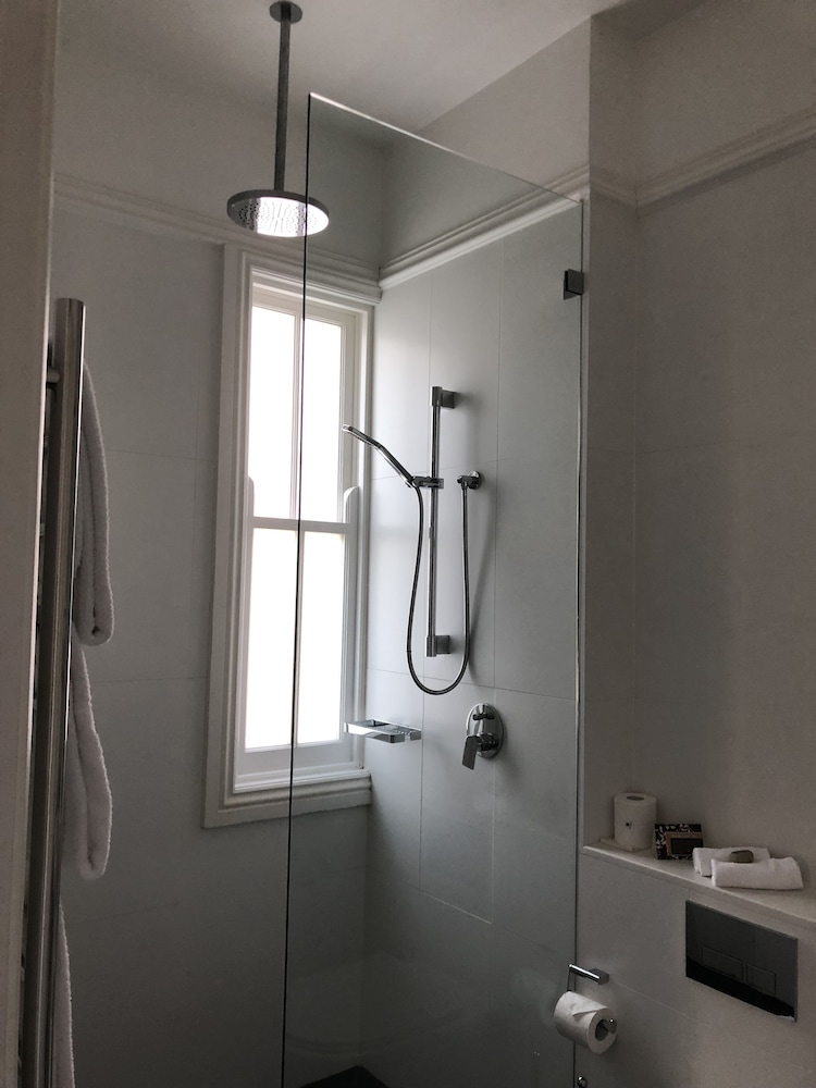 Mrs Banks Boutique Hotel 49/50