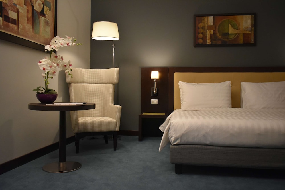 Radisson Hotel Astana 12/71