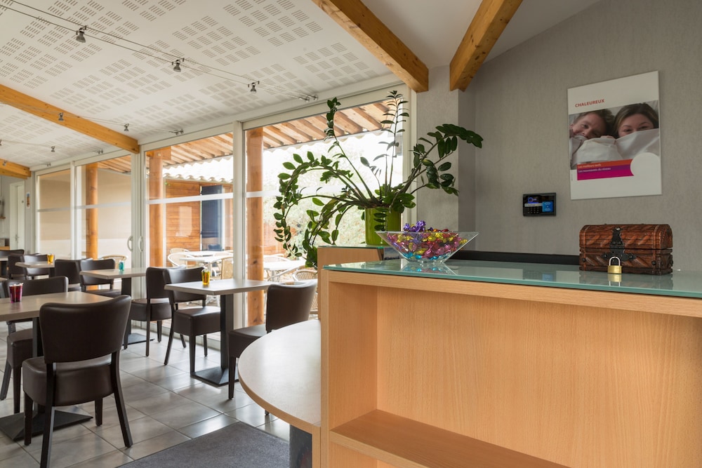 Albizia Hotel 5/31