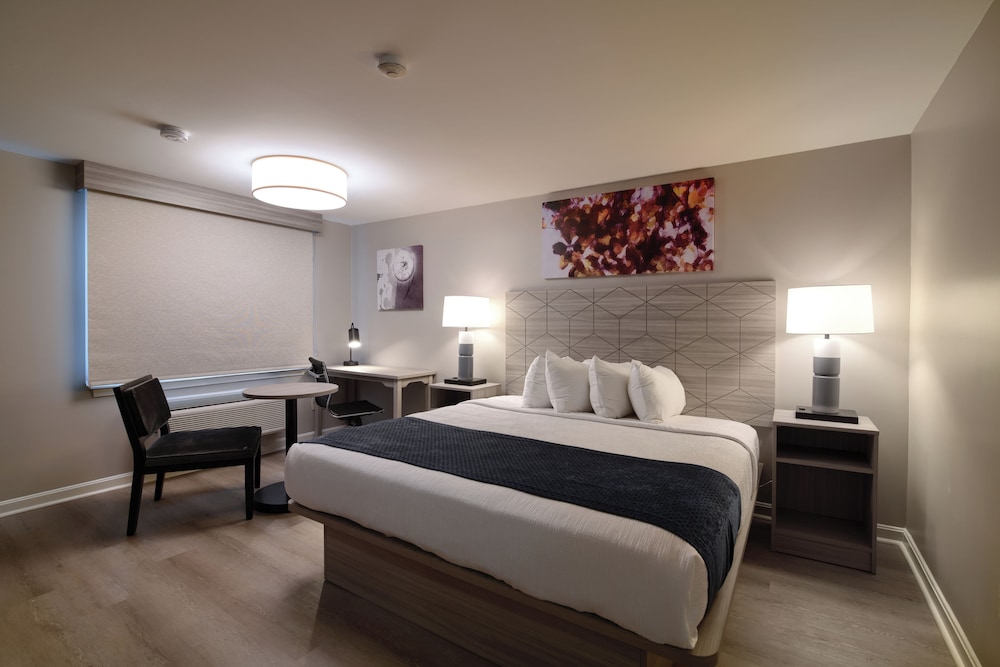غرفة تنفيذية، Knights Inn Danvers 2/4