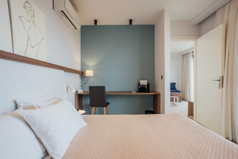 Aphrodite Beach hotel 8/50