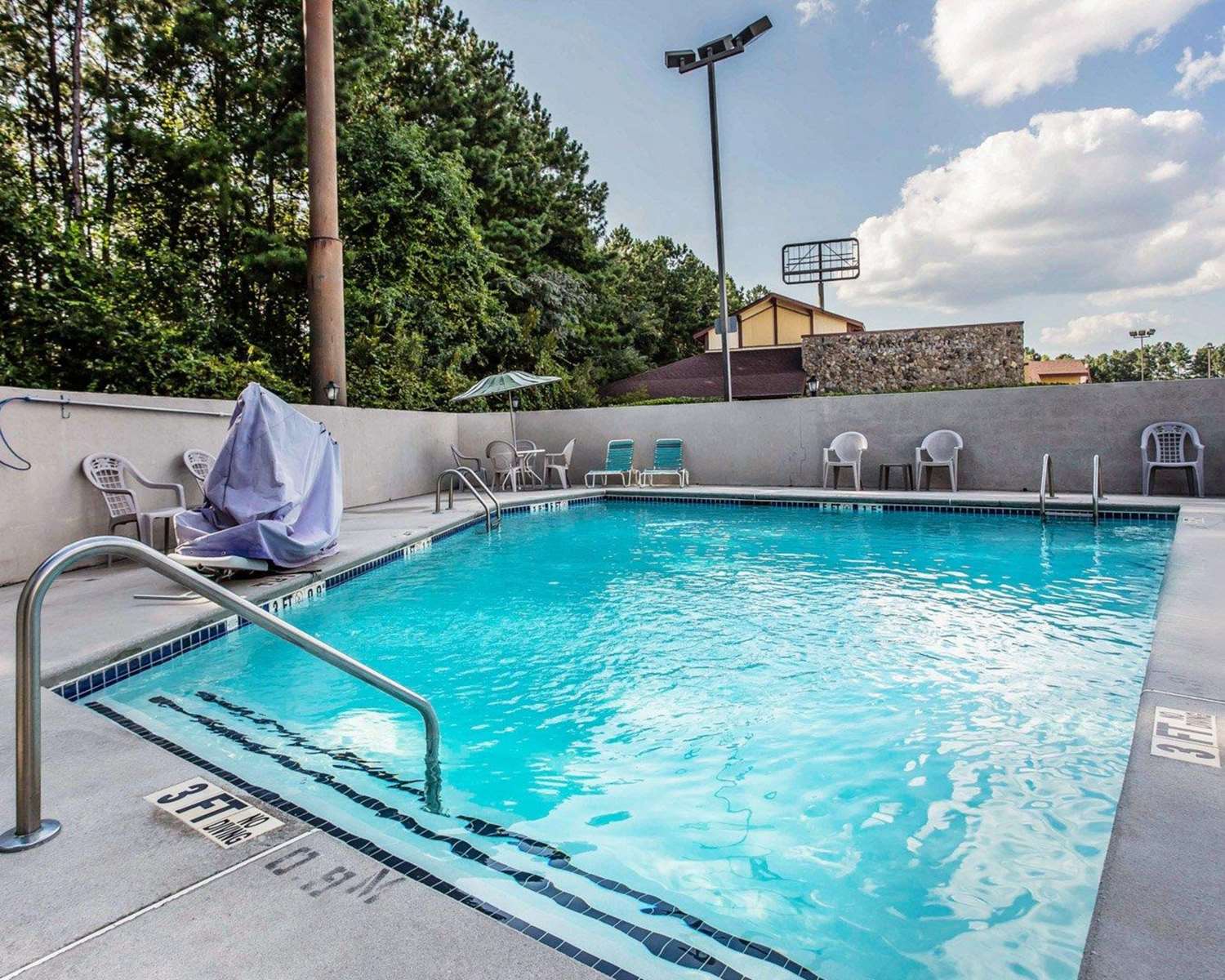 Quality Inn & Suites Stockbridge Atlanta South I-75 22/33