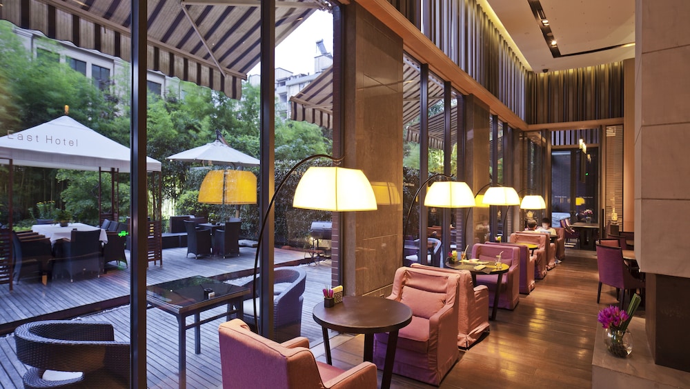 The East Hotel 33/50