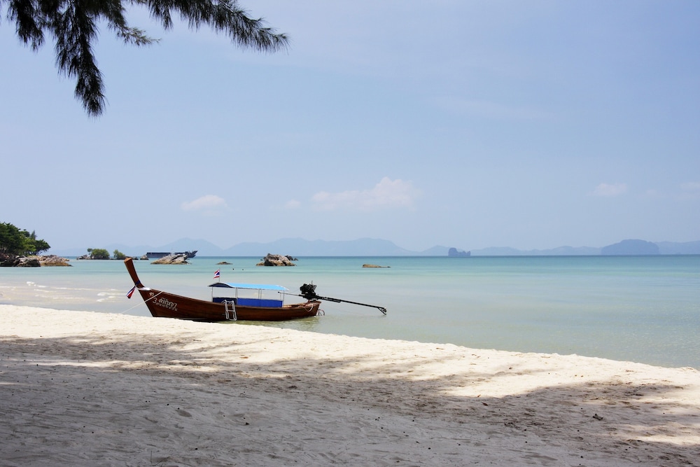 Tup Kaek Sunset Beach Resort and Spa 60/75
