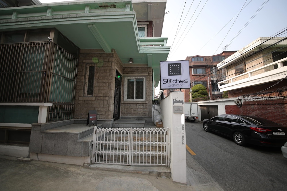 Stitches House 86/100