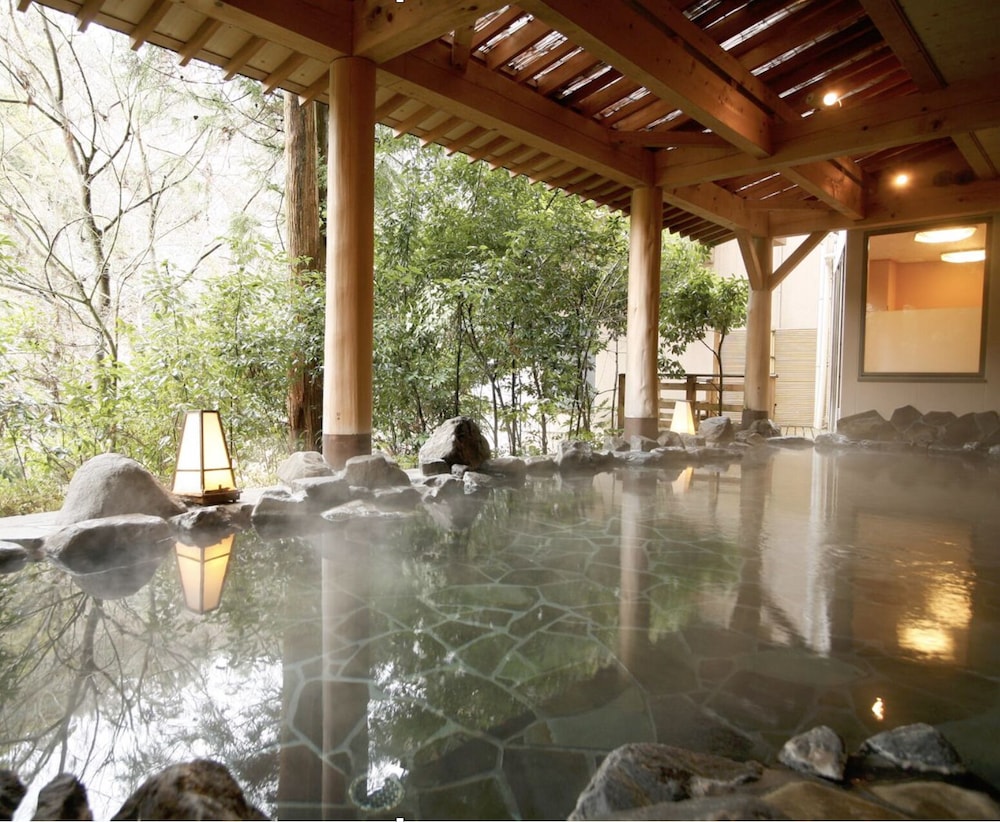 Yamanaka Onsen Shirasagiyu Tawaraya 23/52