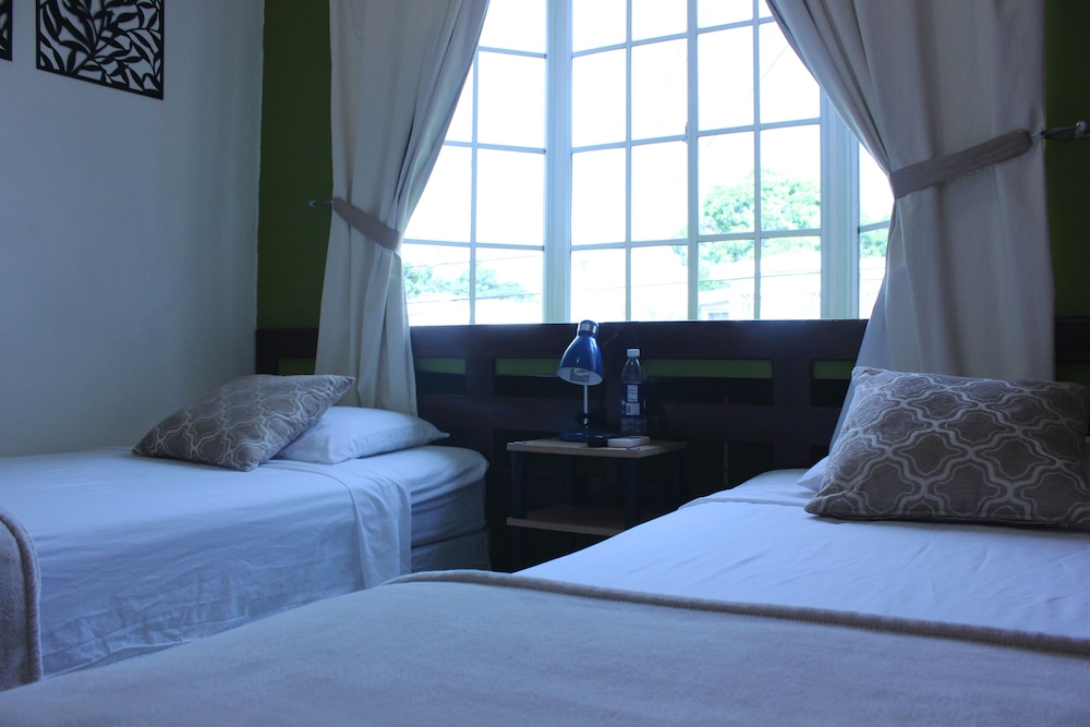Hotel Tazumal House 33/82