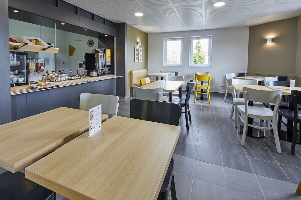 B&B Hotel Caen Memorial 27/33
