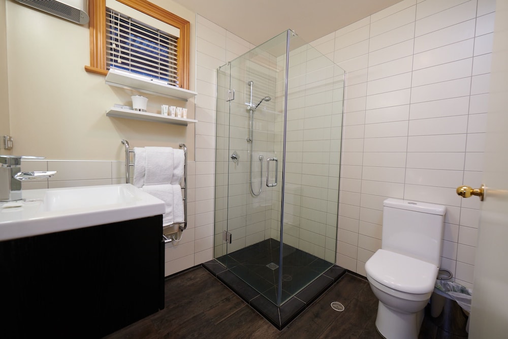 Dairy Private Luxury Hotel 25/81