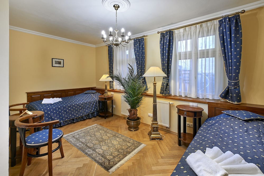 Hotel Salvator 48/63