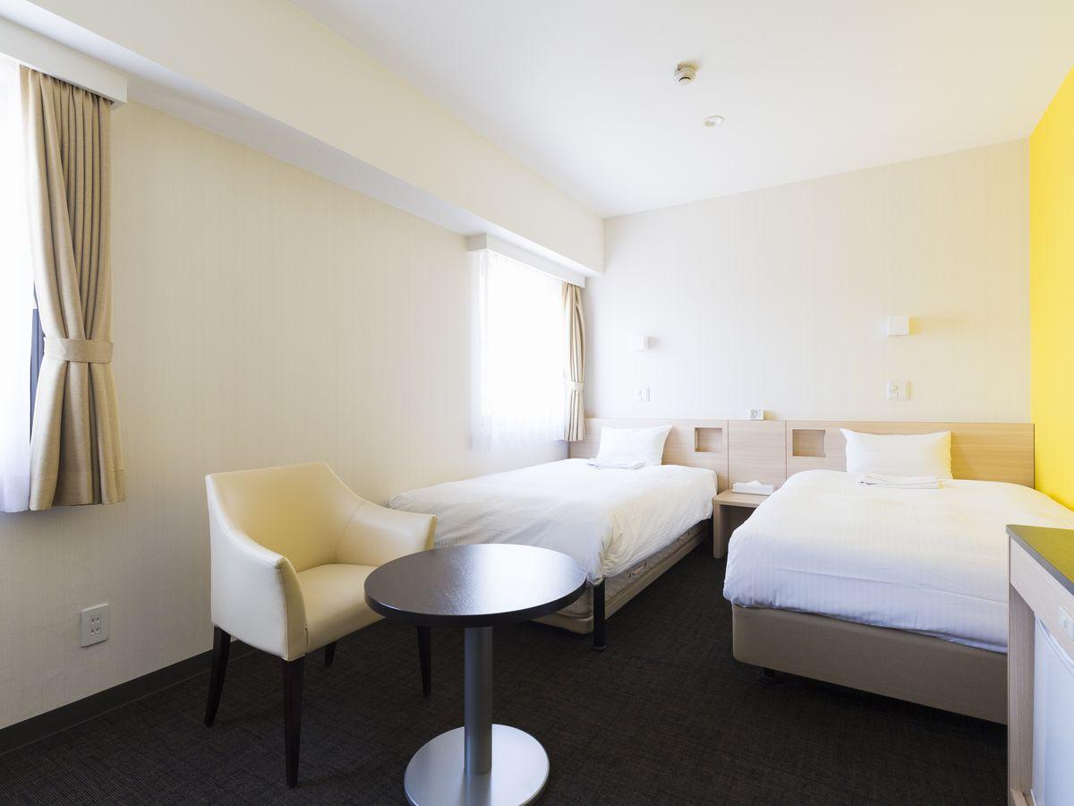 Semi Room, 2 Semi Double Beds
