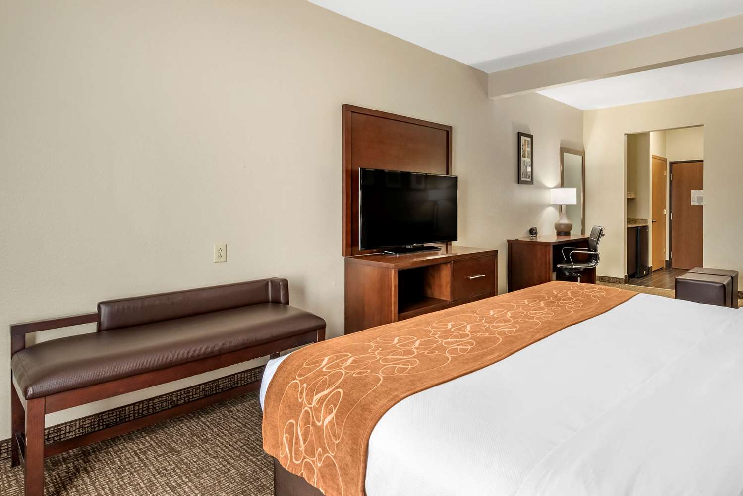 Suite, King Bed