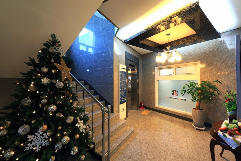 Dorcas Tourist Hostel 16/30