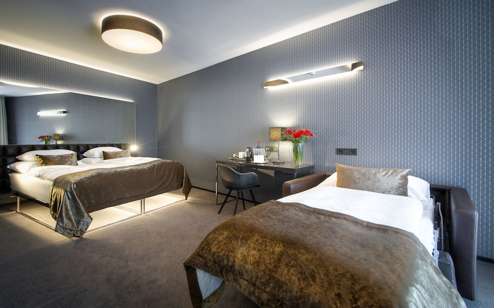 Hotel Mucha 18/72