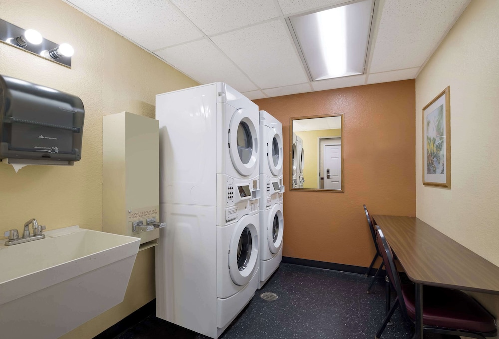 Quality Inn and Suites Medford Airport 51/51