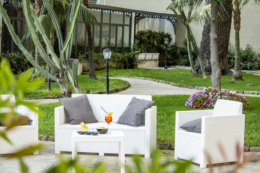 Villa Elisio Hotel And Spa 38/44