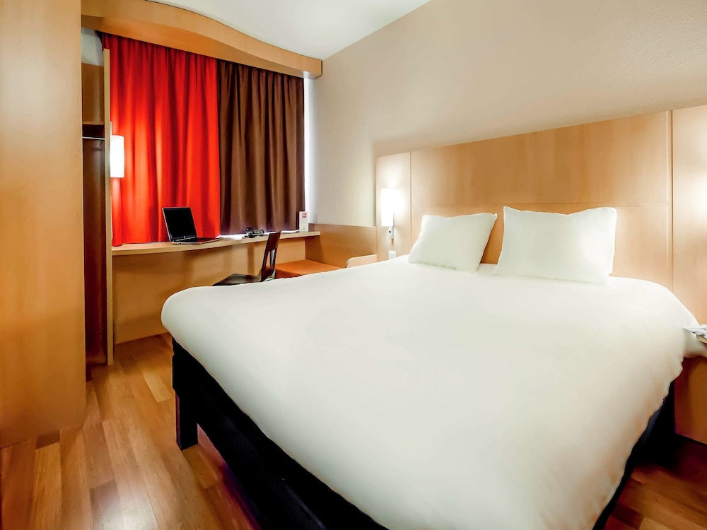 Ibis Vannes 22/59